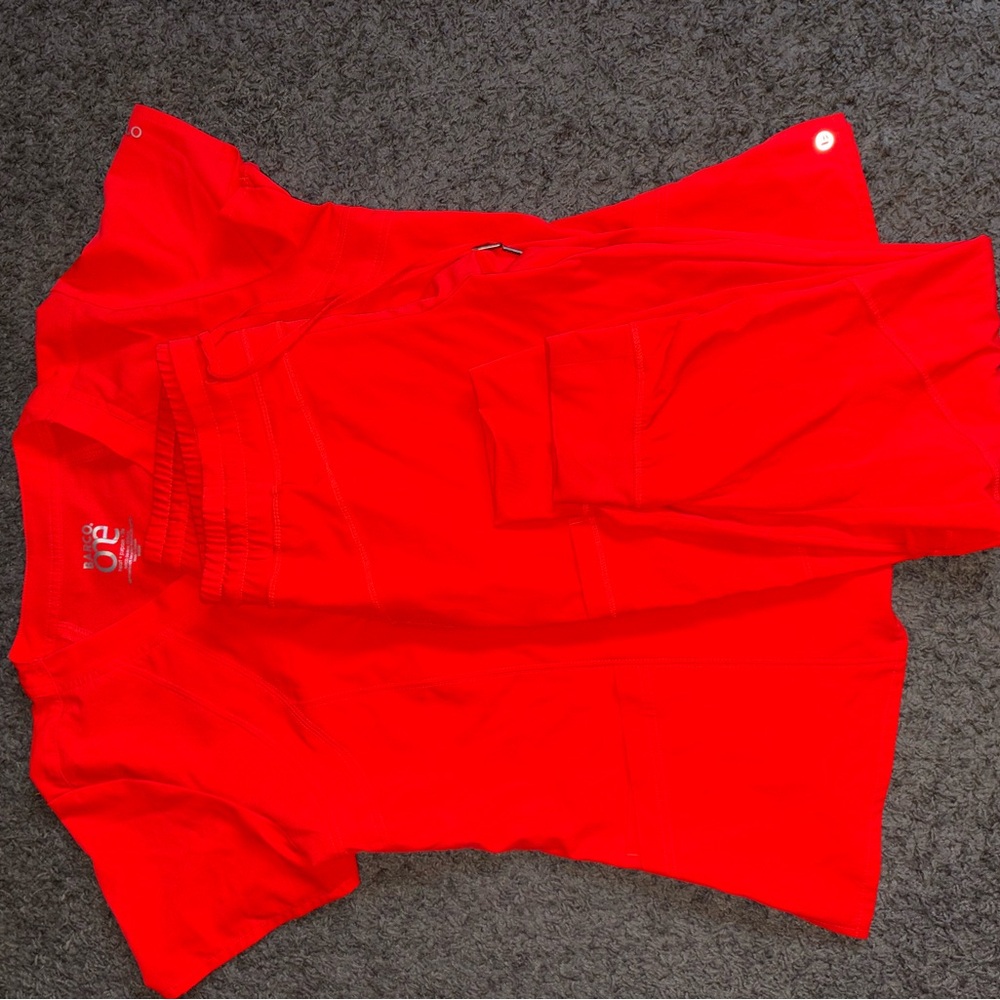 Barco bright orange/red scrub set